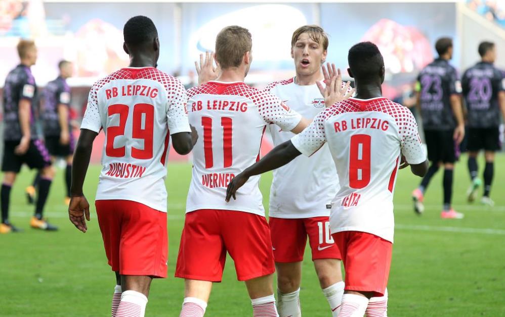 弗兰克：哈维·西蒙斯已处于最佳状态，热刺正逐渐步入正轨